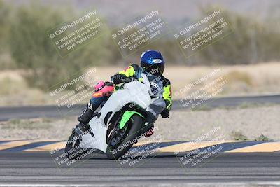 media/Oct-30-2025-Racers Edge (Thu) [[dabbdaf680]]/3-B Group/Session 5 (Turn 6)/